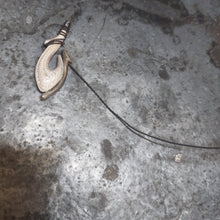 Load image into Gallery viewer, Ami Polinesiani per Chris