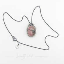 Load image into Gallery viewer, Pendente O11