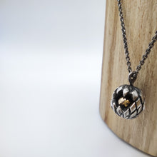 Load image into Gallery viewer, Pendente O12