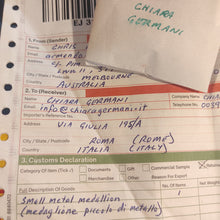 Load image into Gallery viewer, Pendente con moneta di Marco Aurelio per Chris