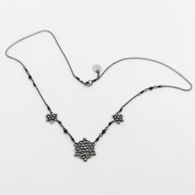 Load image into Gallery viewer, Collana C19