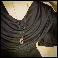 Carica l'immagine nel visualizzatore di Gallery, Pendente O2