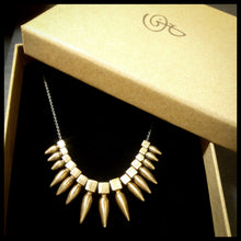 Carica l'immagine nel visualizzatore di Gallery, Collana Preistorica