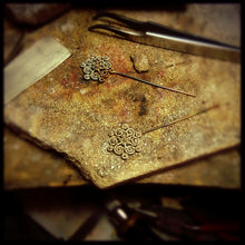 Load image into Gallery viewer, Earrings Cn.1
