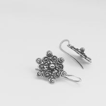 Carica l&#39;immagine nel visualizzatore di Gallery, Orecchini C2
